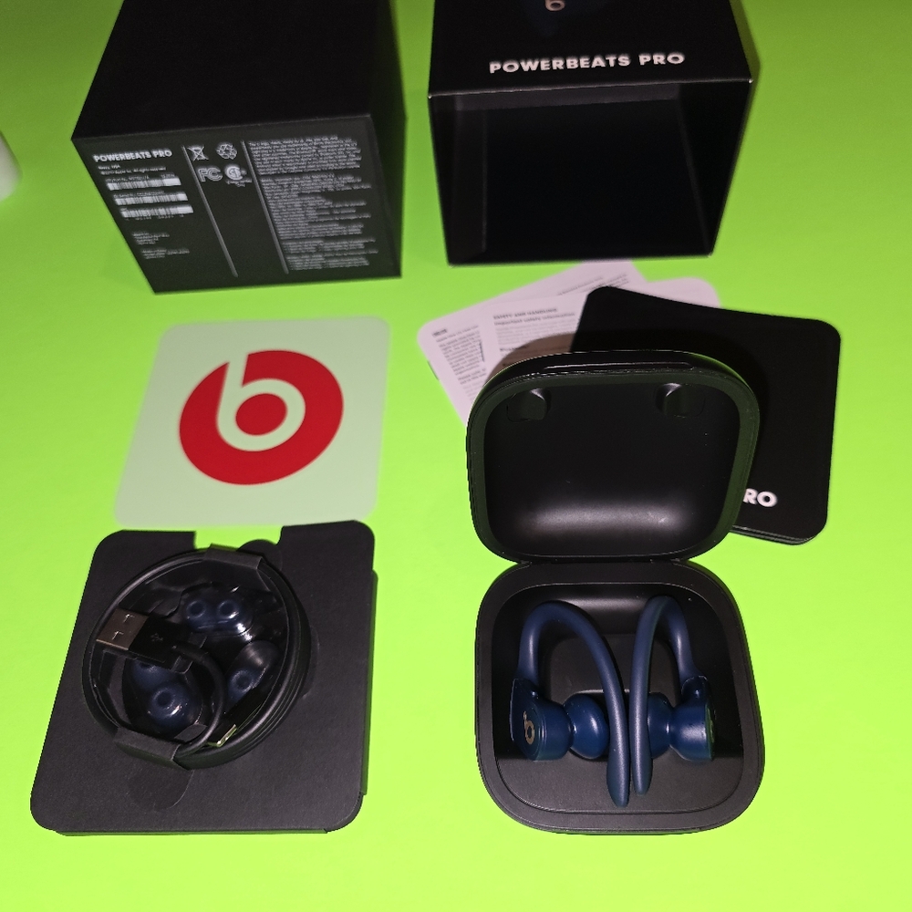 Beats Powerbeats Pro - Blue Gold with charging case and box
